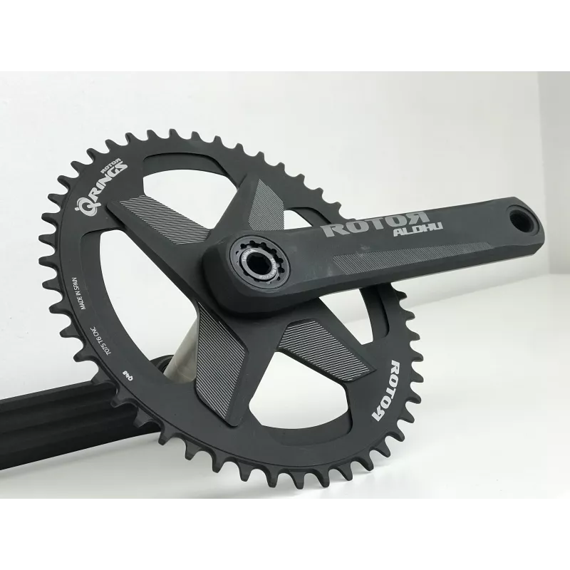 Photo d'un pédalier Rotor Aldhu 24mm avec spidering mono 48 ovalisé