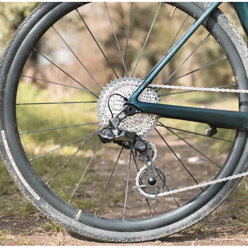 Chape de dérailleur CylclingCeramic sur vélo gravel en GRX