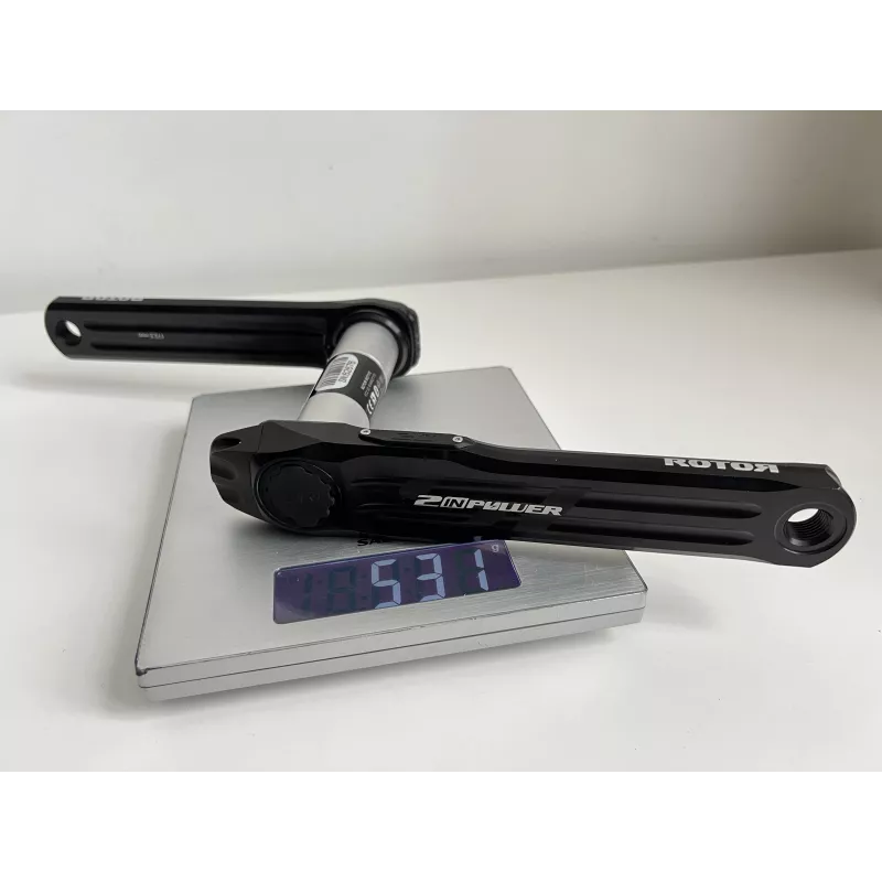 Pédalier Rotor 2INpower SL 531g sur la balance en 172,5mm