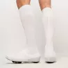 Vue arrière des couvre-chaussures Spatzwear Windsock2 LONG blancs, coutures plates et maintien par bandes silicone.