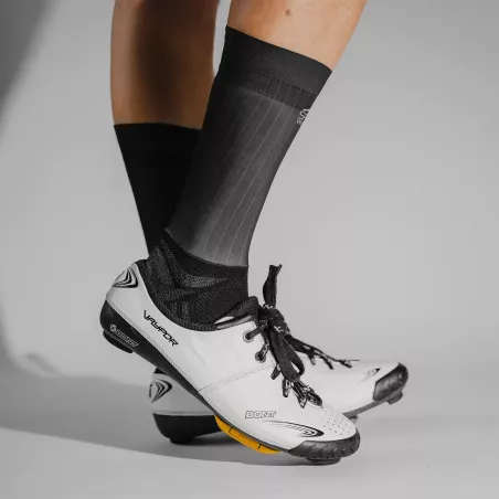 Aero Sokz black cycling socks worn with Bont shoes – wind tunnel optimised aero socks
