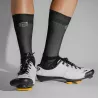 Aero Sokz black cycling socks with shoes – secure fit with no slipping