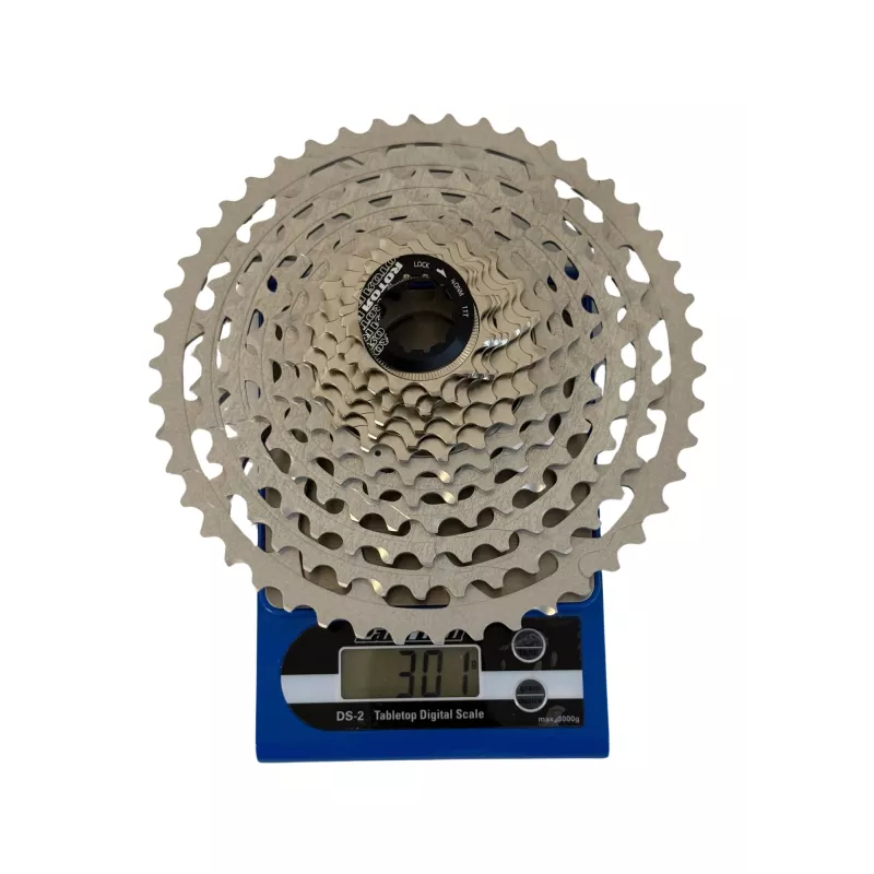 Cassette Rotor UNO 12 vitesses 11/46 sur balance à 301g photo velo-perso.com