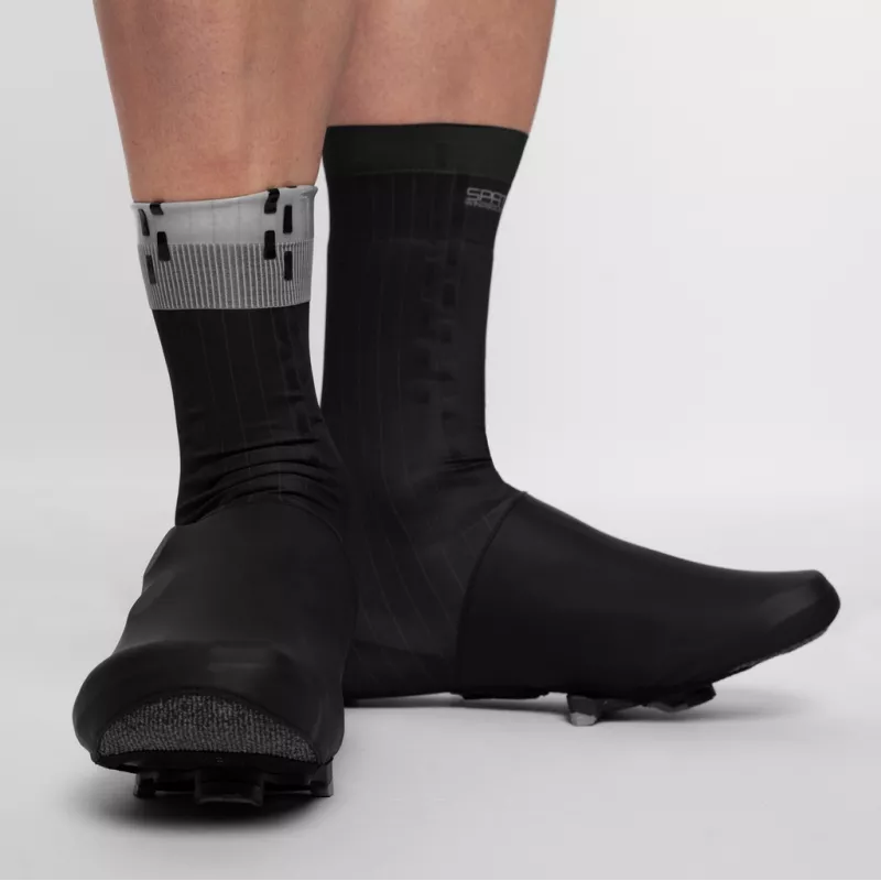aero cycling overshoes Spatzwear Windsock PRO black front view ankle fit grip