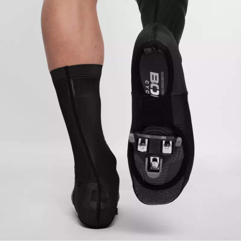 black cycling overshoes sole Spatzwear Windsock PRO cleat access velcro aero closure