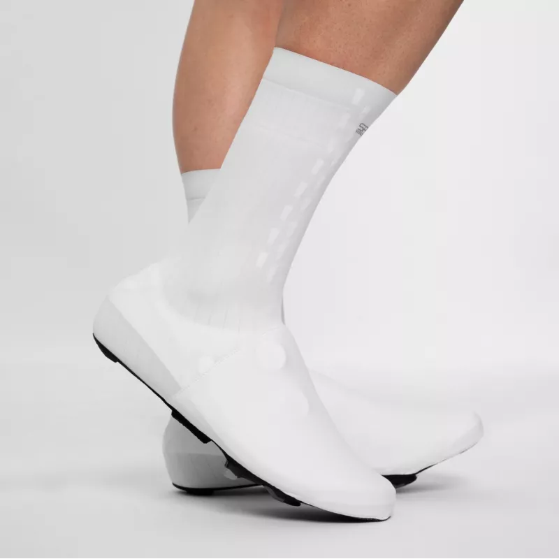 couvre chaussures velo aero blanc Spatzwear Windsock PRO profil lateral design aero
