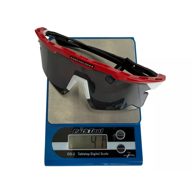 Lunettes Scicon UAE Aeroshade 2.0 UAE pesées sur notre balance à 41g