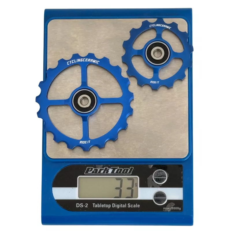 Galets noirs CyclingCeramic 14/19 2026 pesés à 33g sur balance park tool