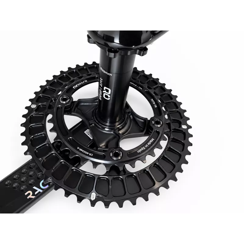 Vue arrière du pédalier QO Race avec axe 29 mm et plateaux 50/34 dents