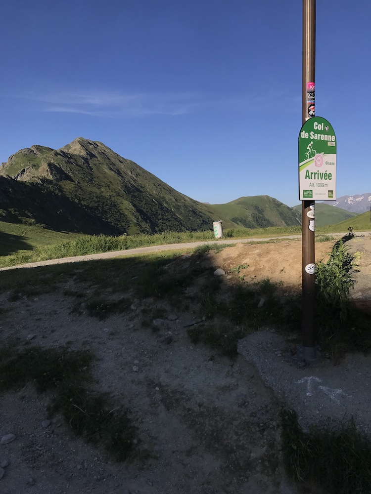 Pancarte du col de Sarenne 1999 m